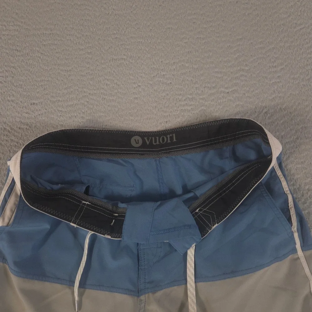 Vuori Shorts Mens 36 Blue Grey Cruise Boardshort 7